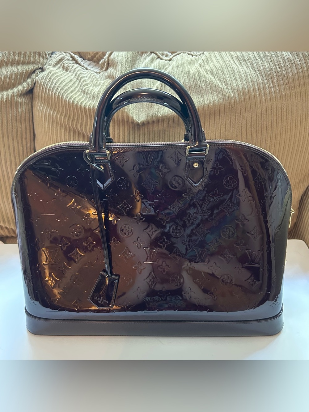 LV Amarante Alma GM Handbag Purse Burgundy/Plum AUTHENTIC